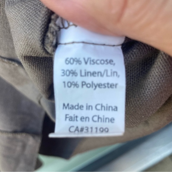 DKR Sz 1X Linen Blend Raw Seams Scoop Neck Long  Line Sleeveless Top Blouse NEW - Picture 5 of 7